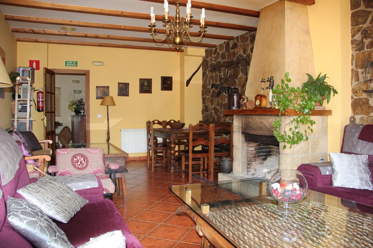 Mirador De Enterrias Hotel Ngoại thất bức ảnh